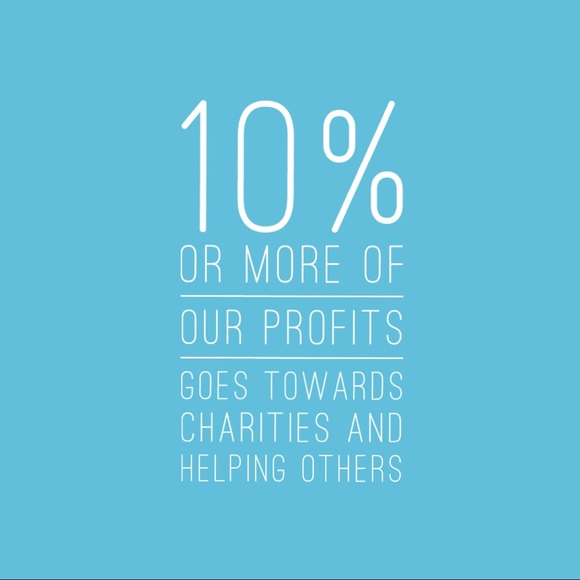 Coach metallic fur drawstring wristlet - Picture 6 of 6